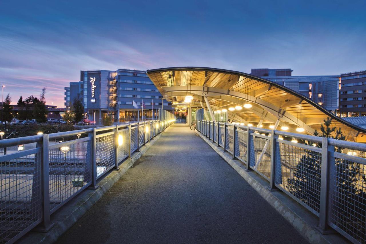 Radisson Blu Airport Hotel, Oslo Garder Kültér fotó "The Radisson Collection Hotel in Gothenburg"